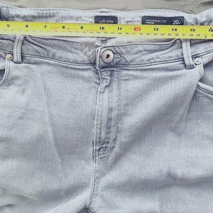 J. JILL SIZE WOMAN'S PLUS 20 CUFFED CROP JEANS LIGHT WASH JEANS
